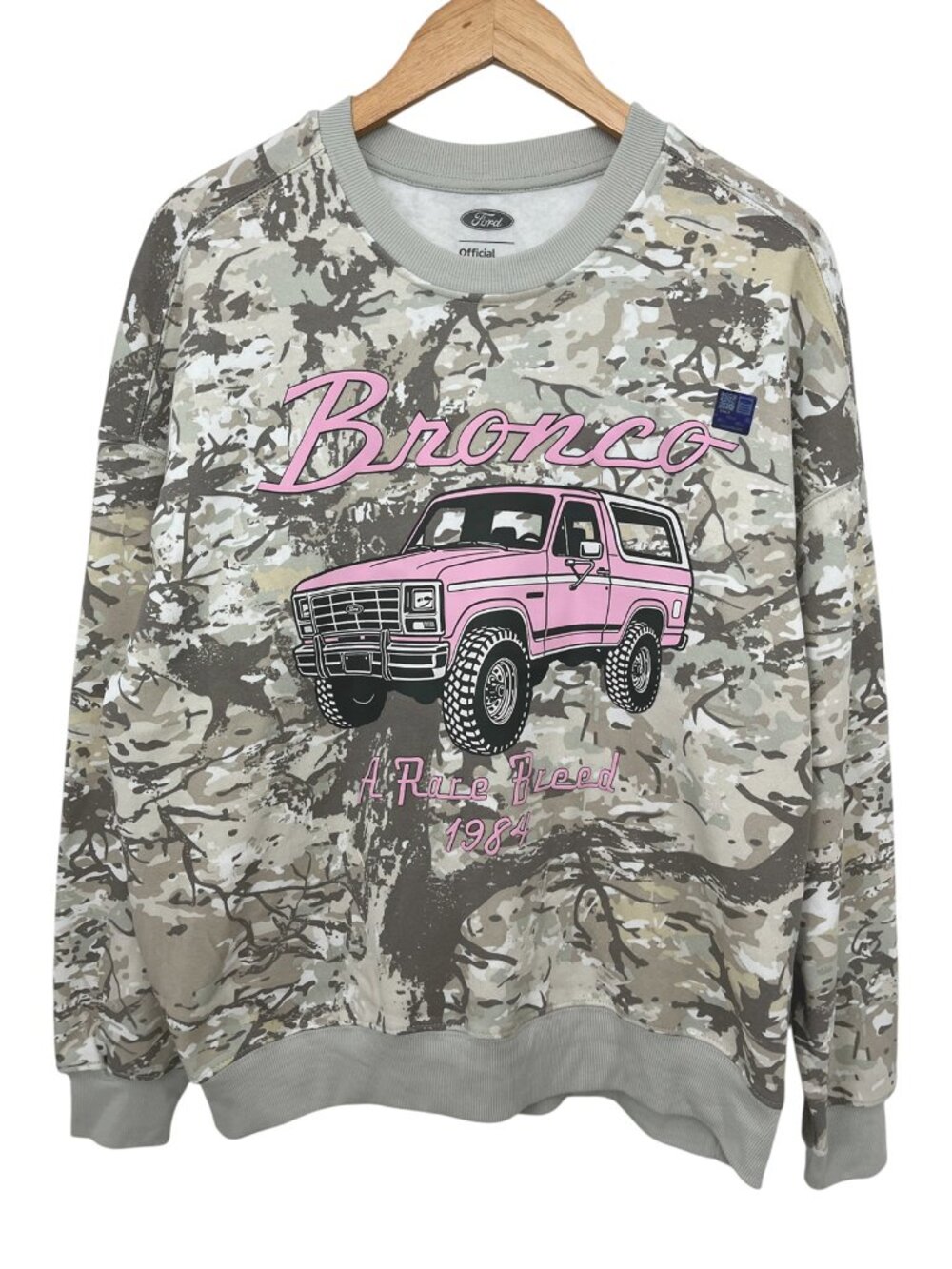 NWOT Ford Bronco Women’s Sweatshirt Tree Camo Small